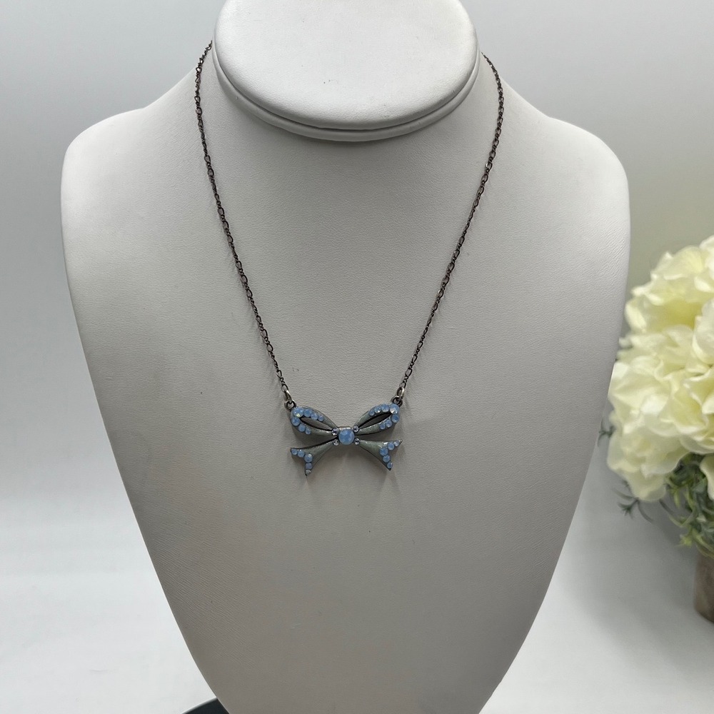 Anne‎ Koplik Signed Antique Metal Blue Crystal Bow Necklace made in USA
